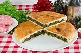Pizza Ripiena Salsiccia e Friarielli Napoletana